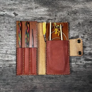 Stick- eller virkfodral